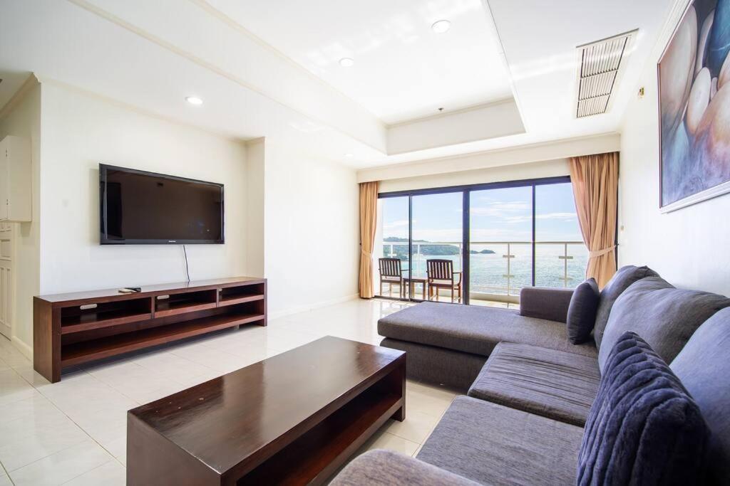 Apartment Tower Superior Seaview 3br- 2301 Patong