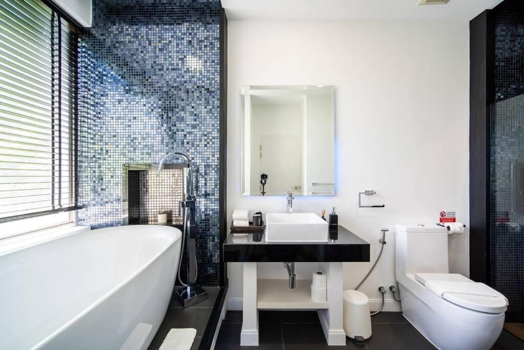 Kamala Seaview Moon Shadow 6 Bedroom,w/chef * Ban Nakhale