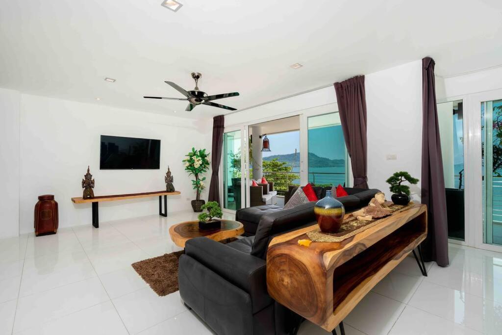 Beachfront 4 Bedrooms Penthouse With Breathtaking Sea View Apartment