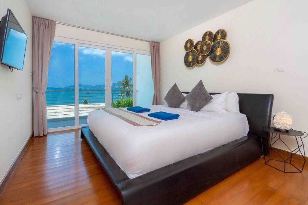 Beachfront 4 Bedrooms Penthouse With Breathtaking Sea View *