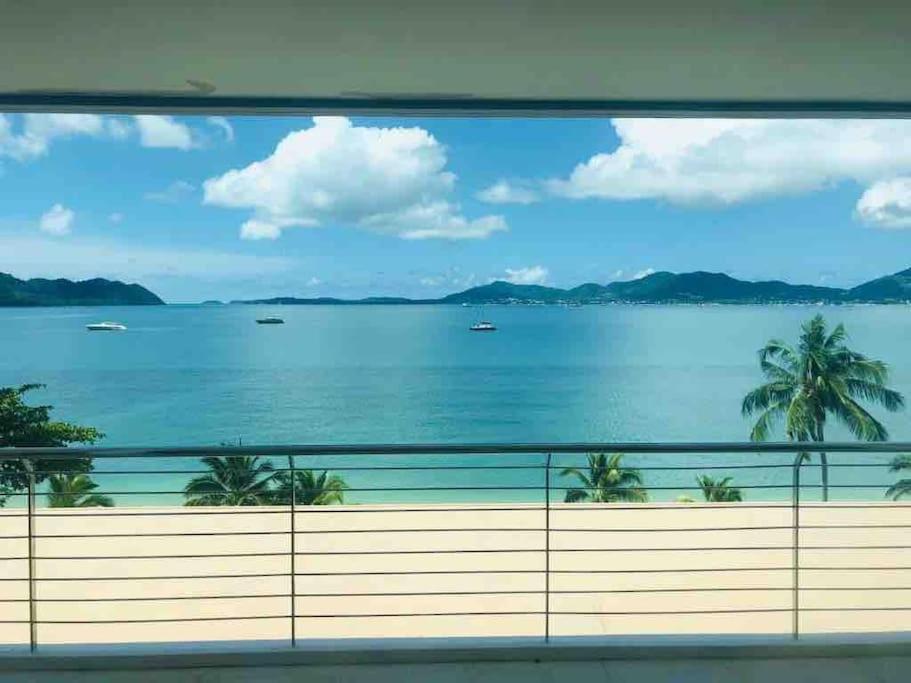 Beachfront 4 Bedrooms Penthouse With Breathtaking Sea View Apartment