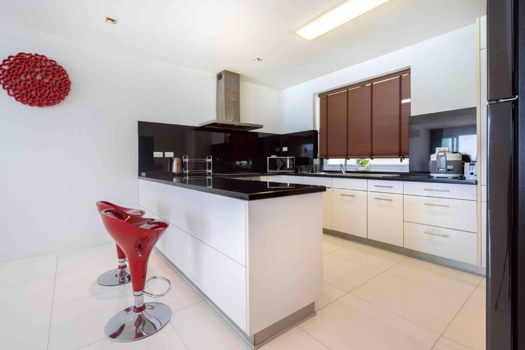 Beachfront 4 Bedrooms Penthouse With Breathtaking Sea View * Ban Ao Makham