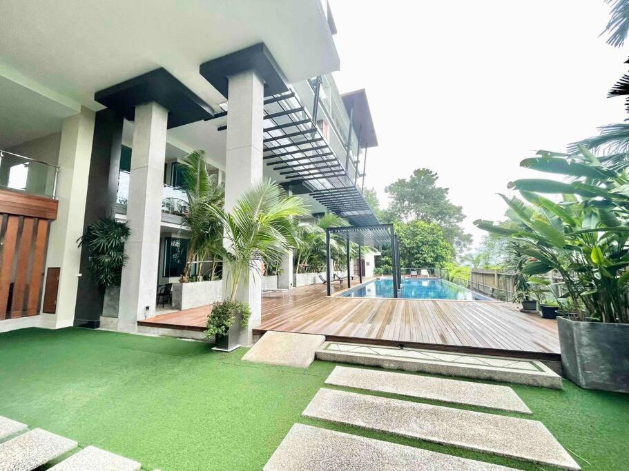 1 Bedroom Near - At The Tree Apartment