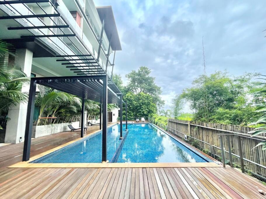 1 Bedroom Near - At The Tree * Rawai