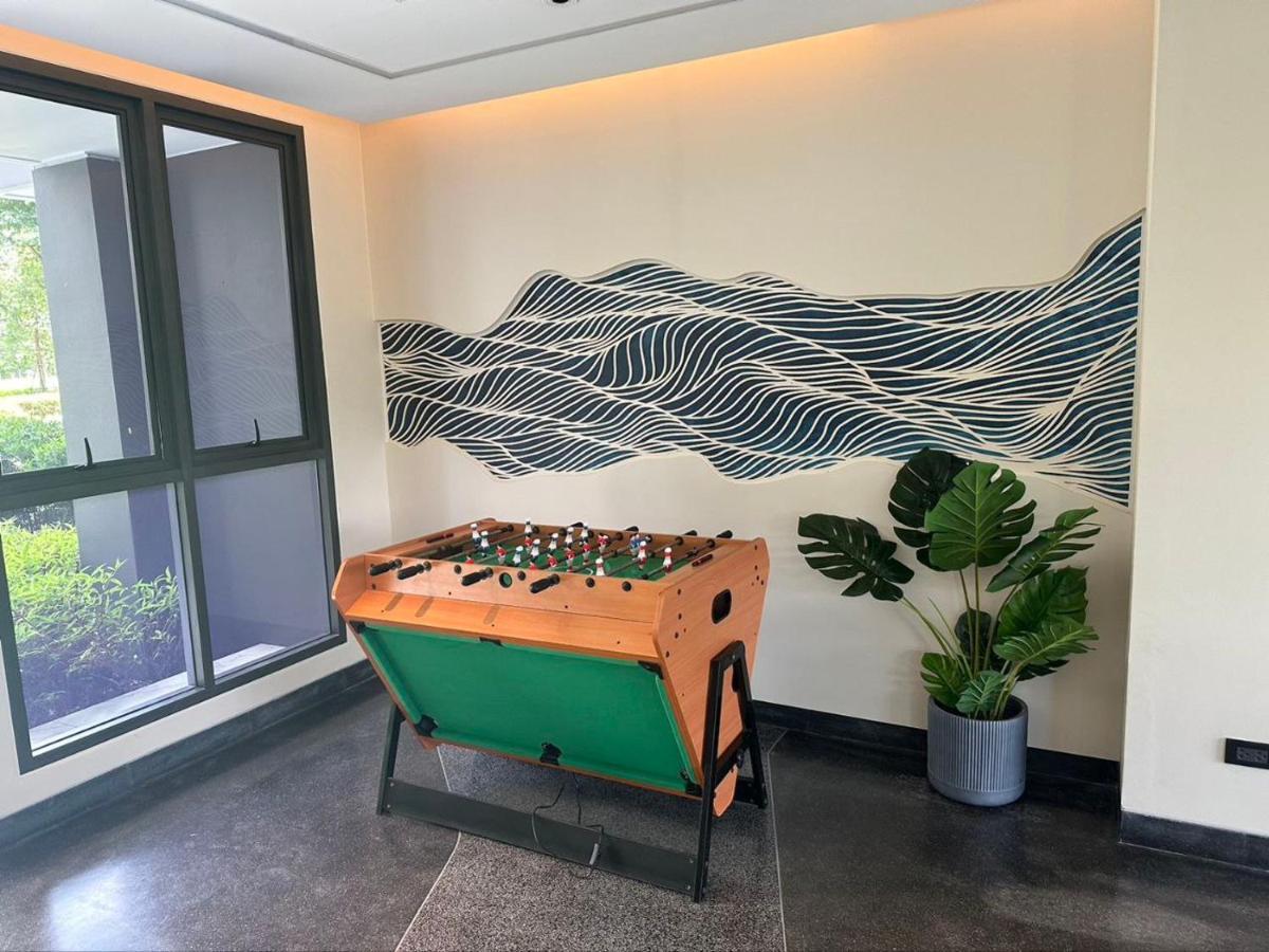 Modern 2-bedroom Apartments. Skypark Laguna Apartment *