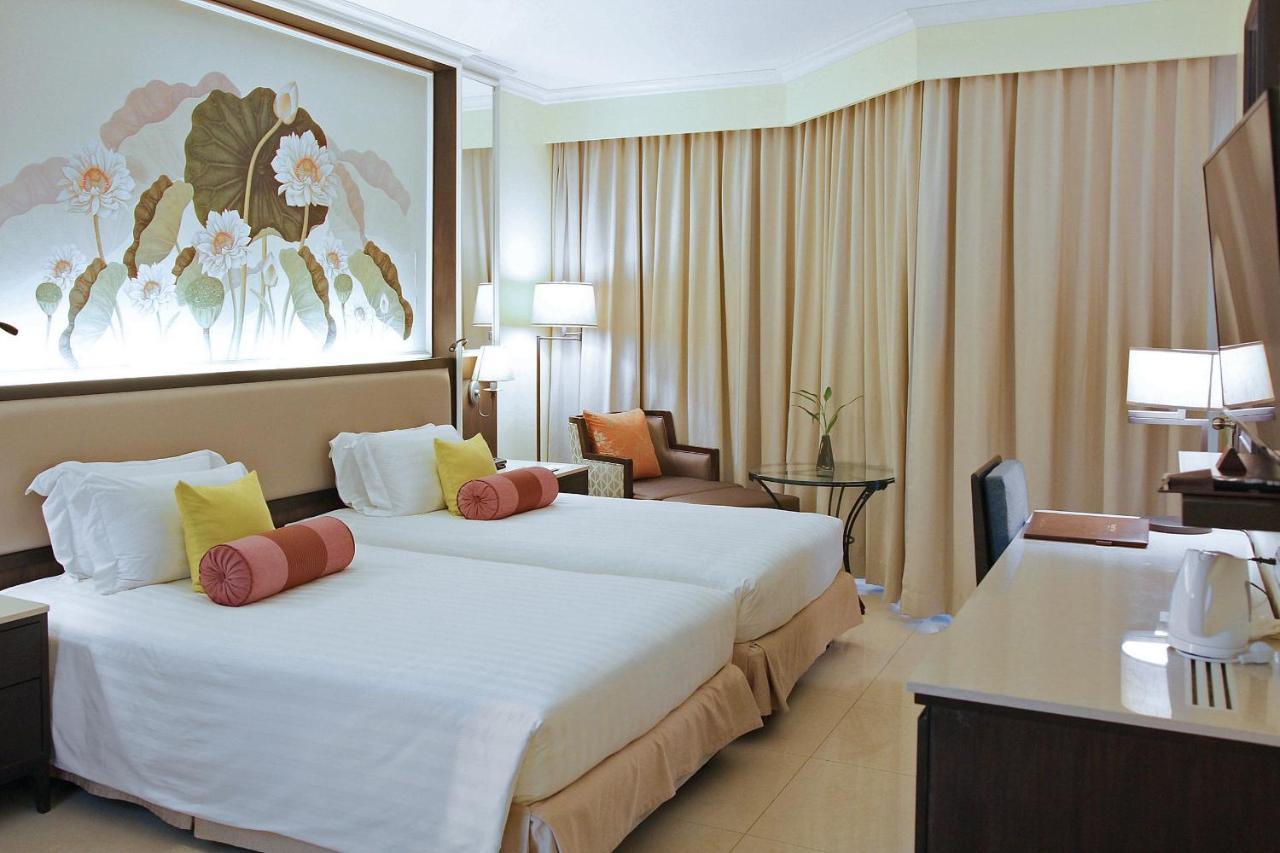 Dusit Thani Laguna Phuket Bang Tao Beach (Phuket)