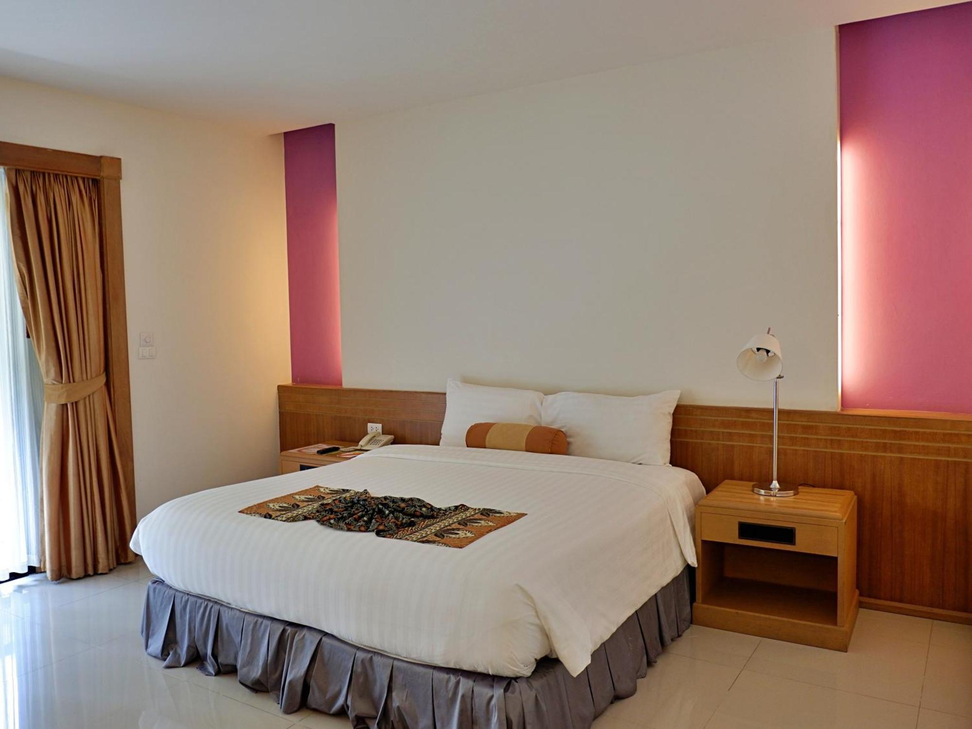 Hotel Tinidee Golf Phuket - Sha Extra