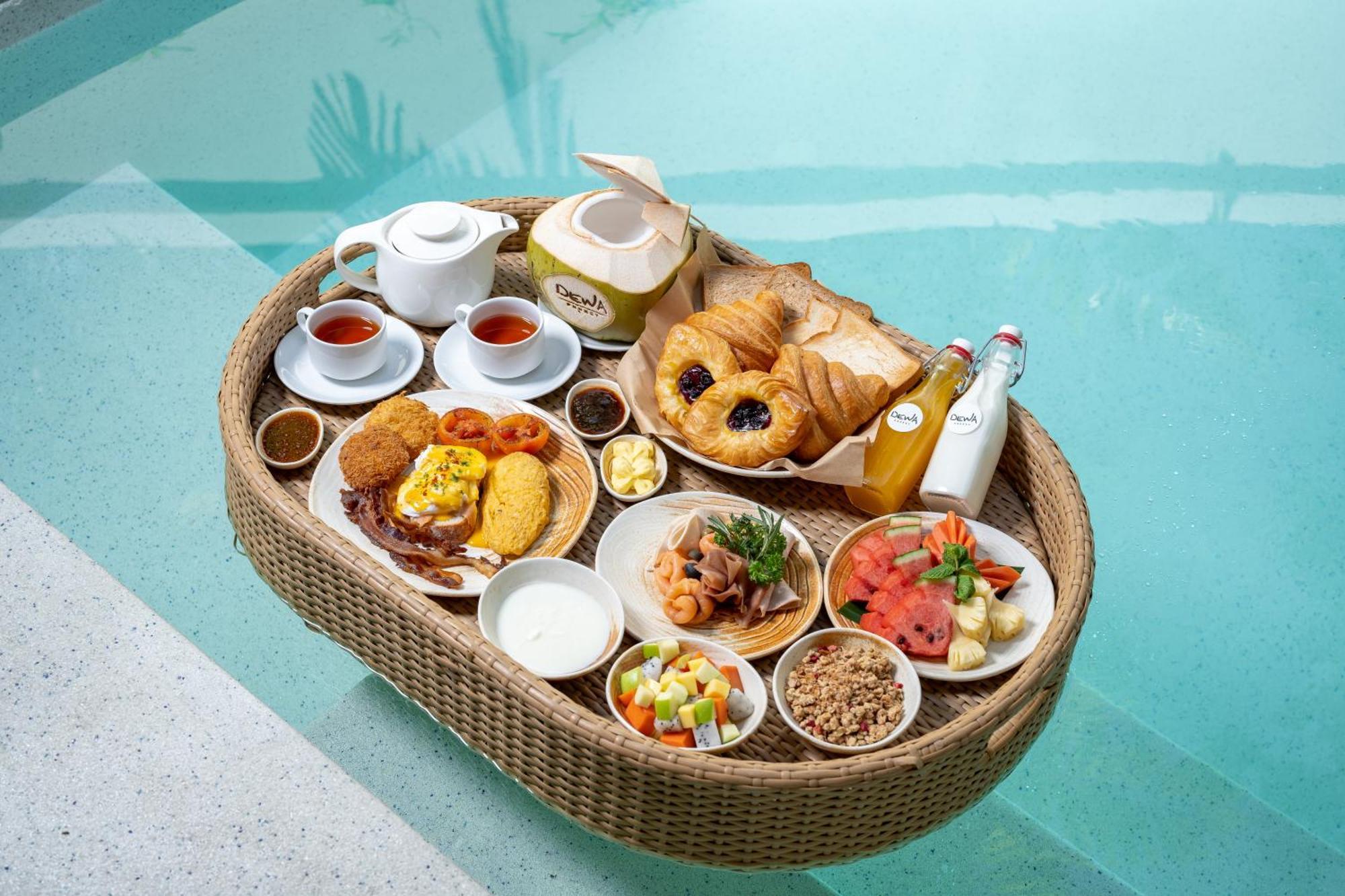 Dewa Phuket & 5*