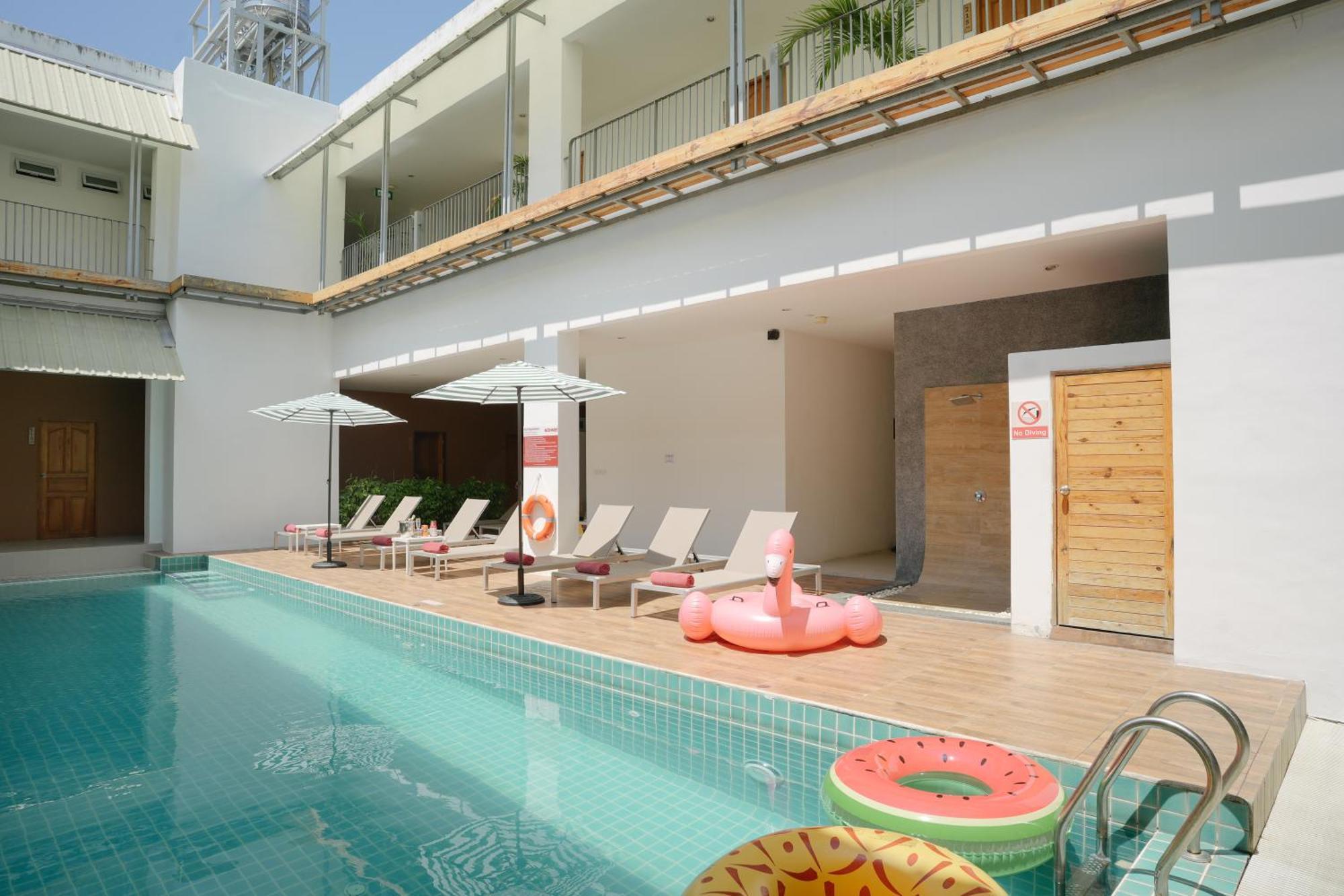Hostel Nonnee Phuket