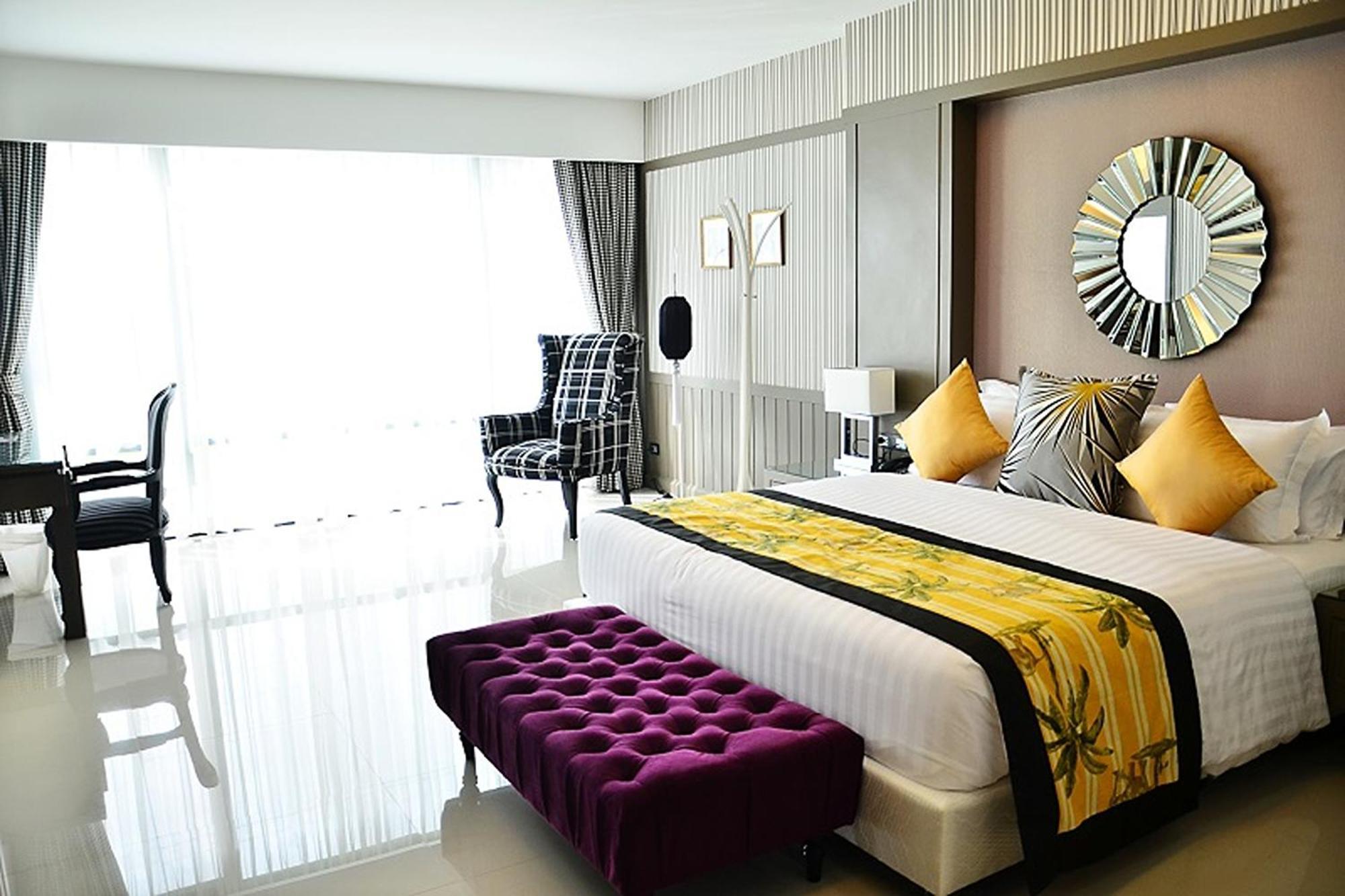 Hotel The Par Phuket Sha Kathu