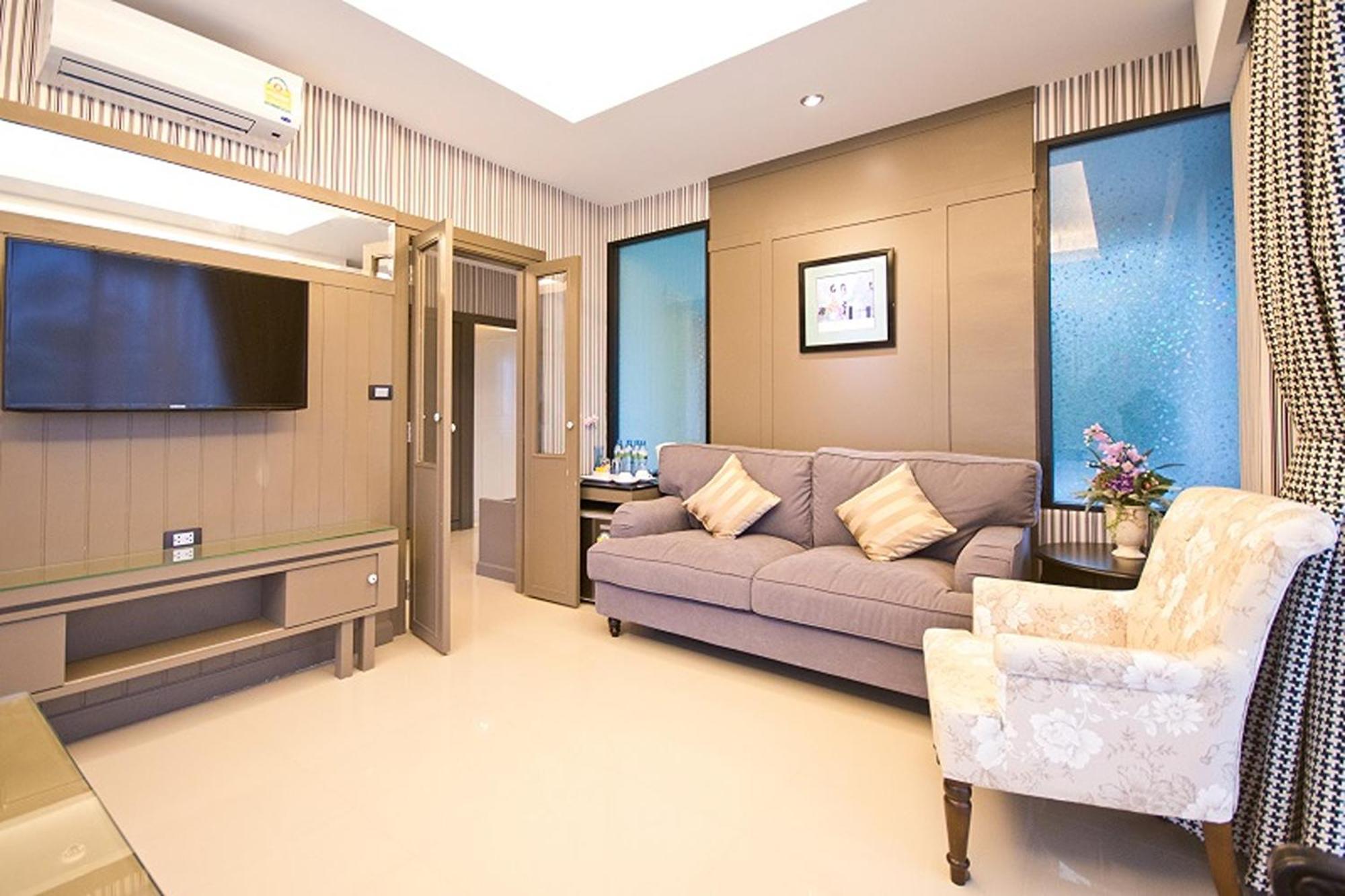 The Par Phuket Sha Hotel 4*