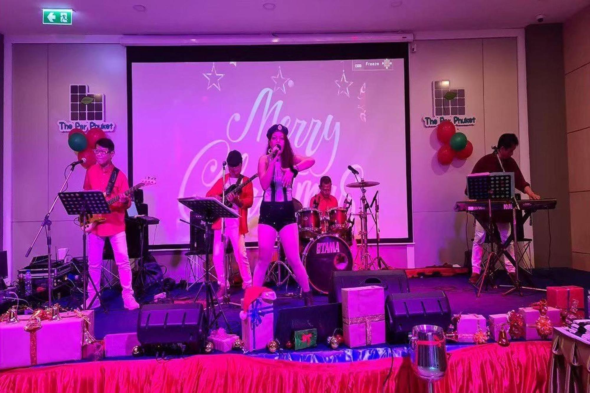 Hotel The Par Phuket Sha