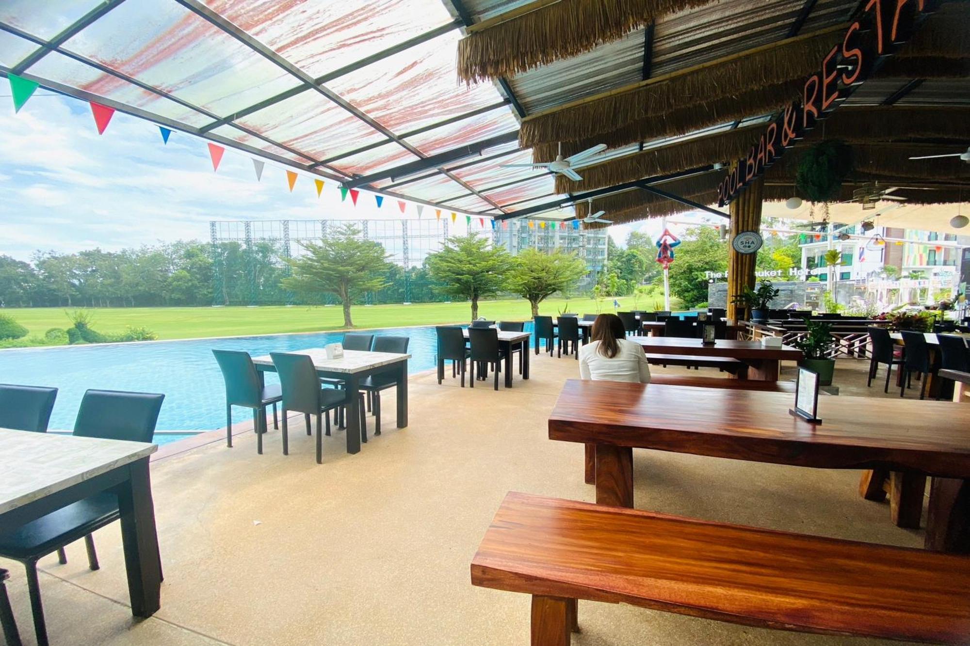 Hotel The Par Phuket Sha Kathu