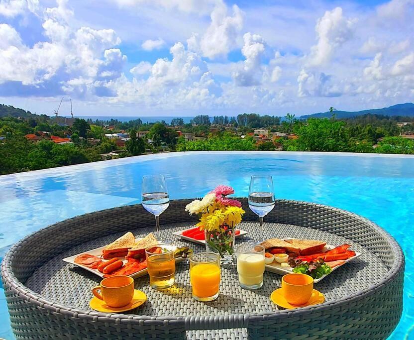 Sea View Villa, Bangtao 4 Bedrooms Villa
