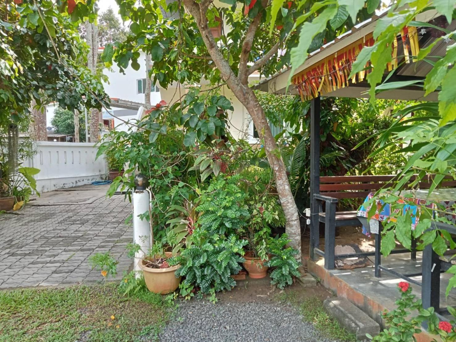 Wattana Guest house Nai Yang