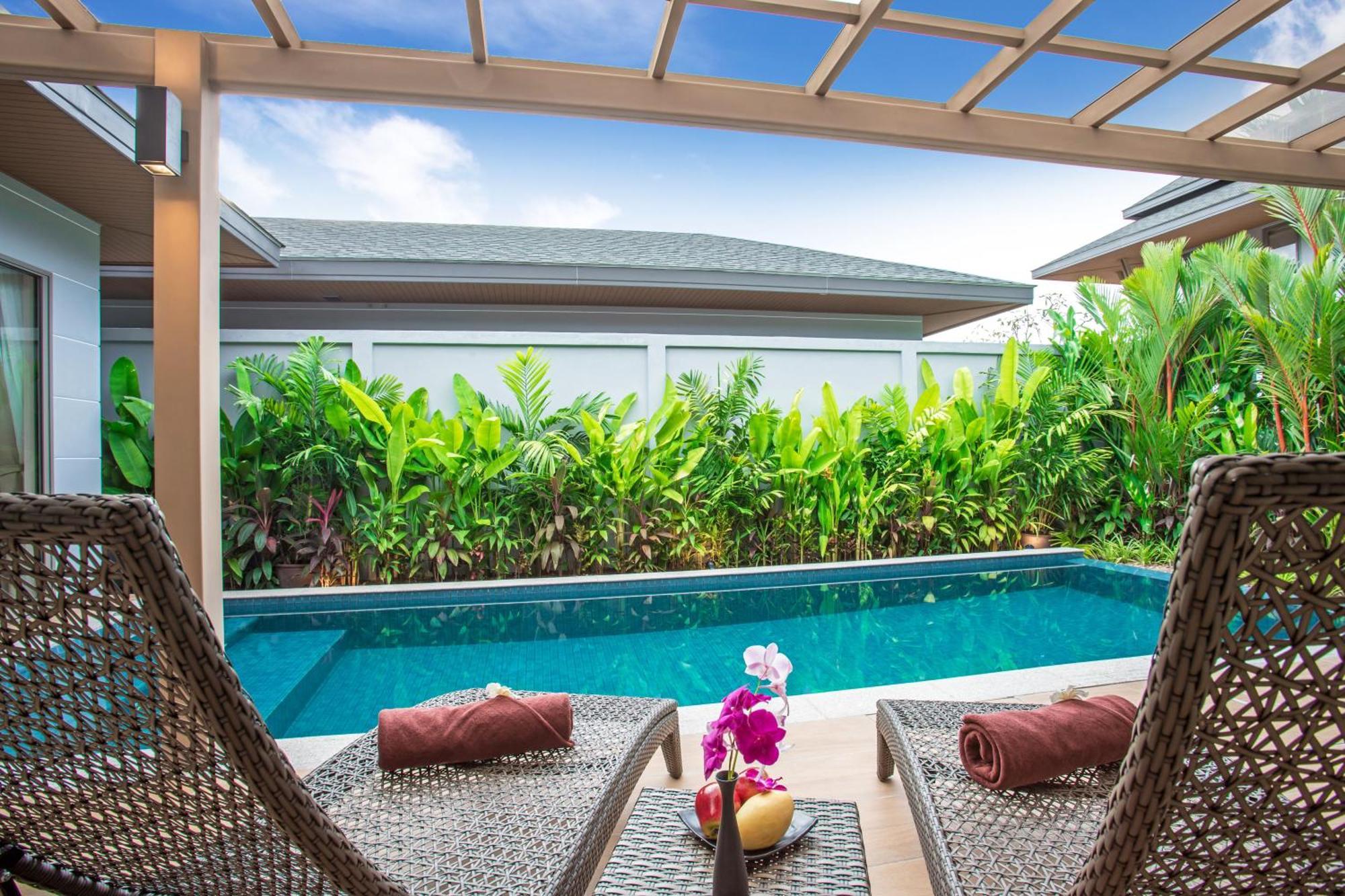 Boutique 2br Dalaa 4, Private Pool, Full Service, 5 Min Drive Kamala Beach