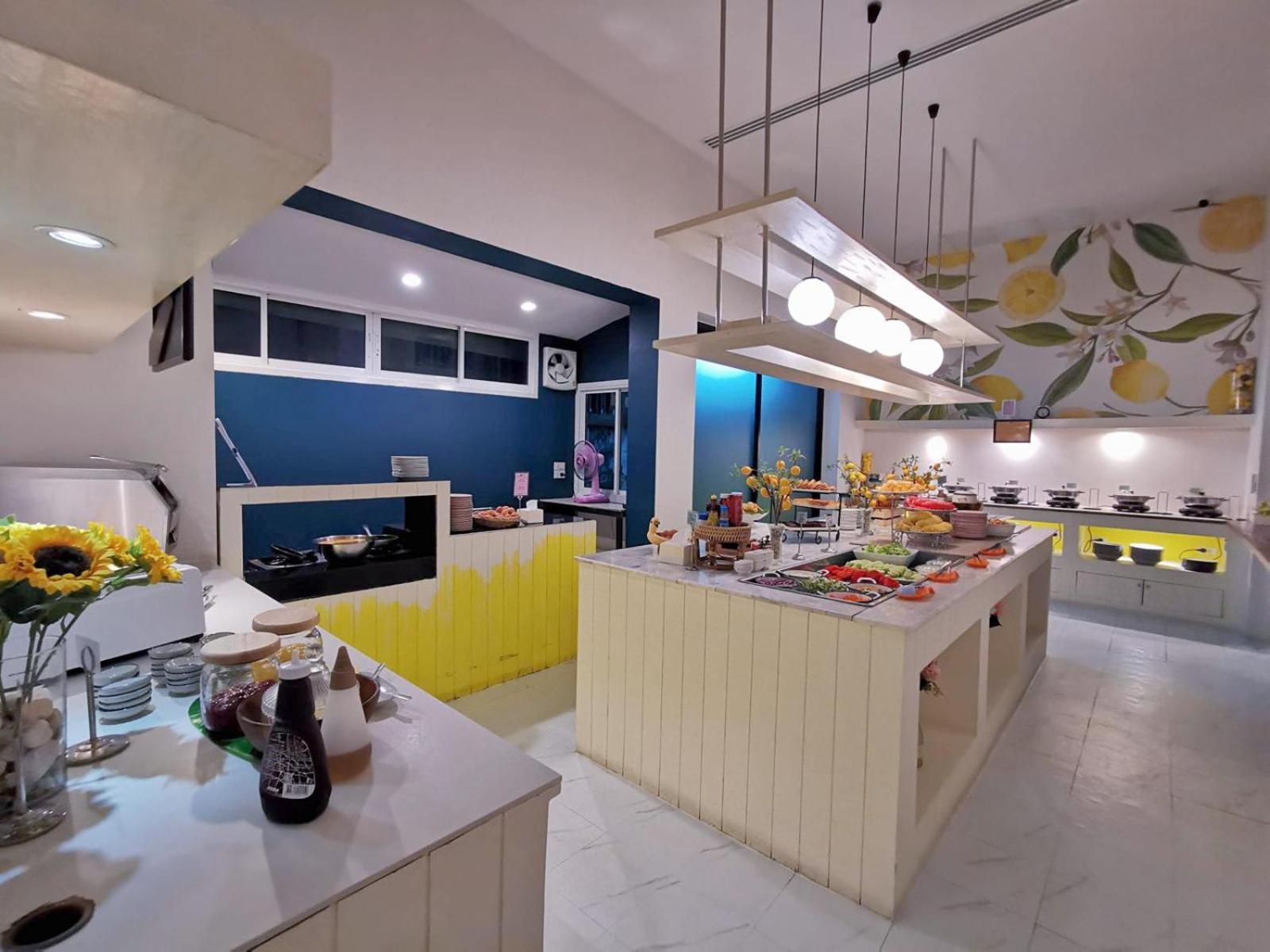 Hotel The Melody Phuket - Sha Extra