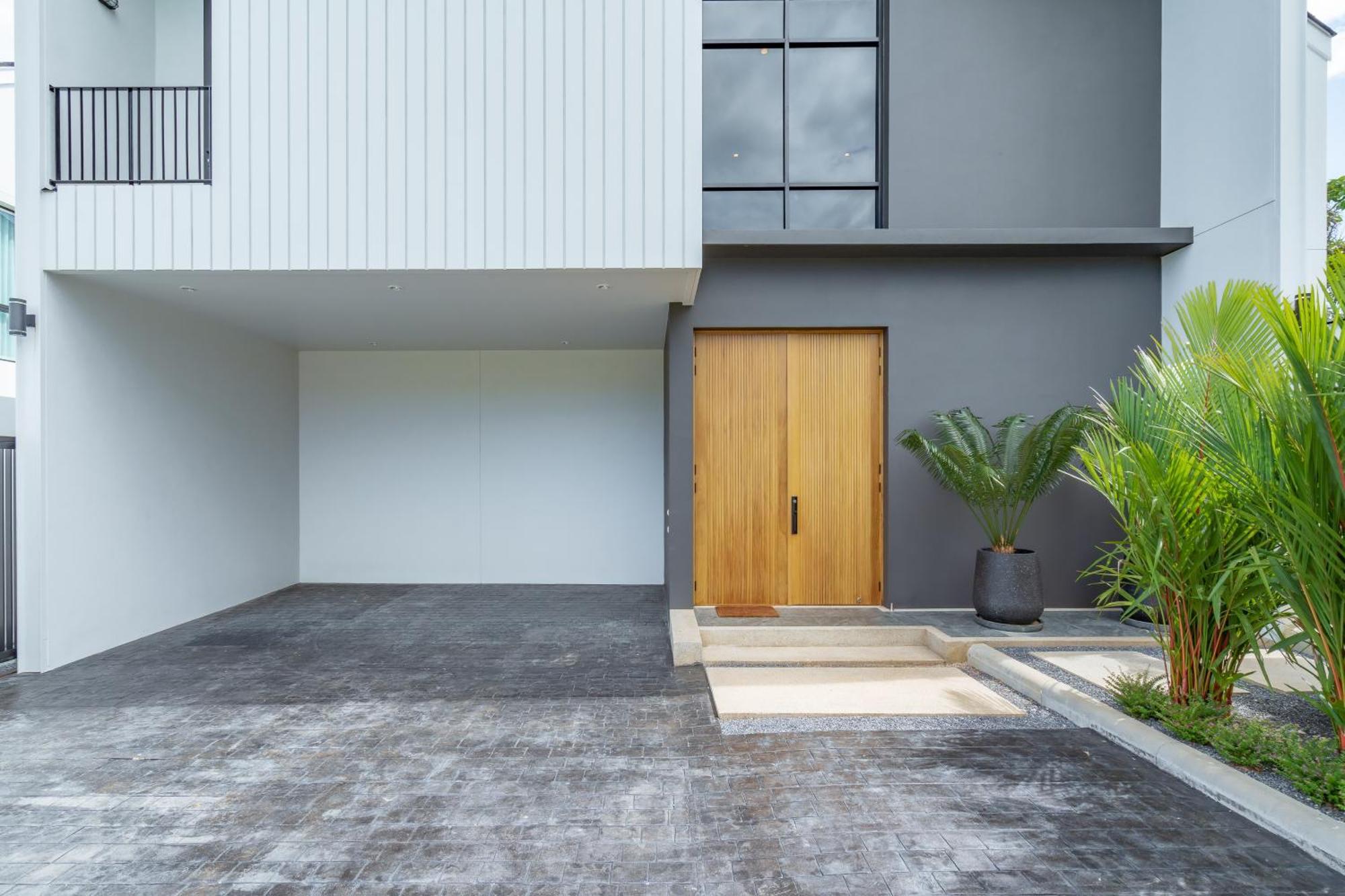 Modern 4br With Private Pool In Bangtao Villa