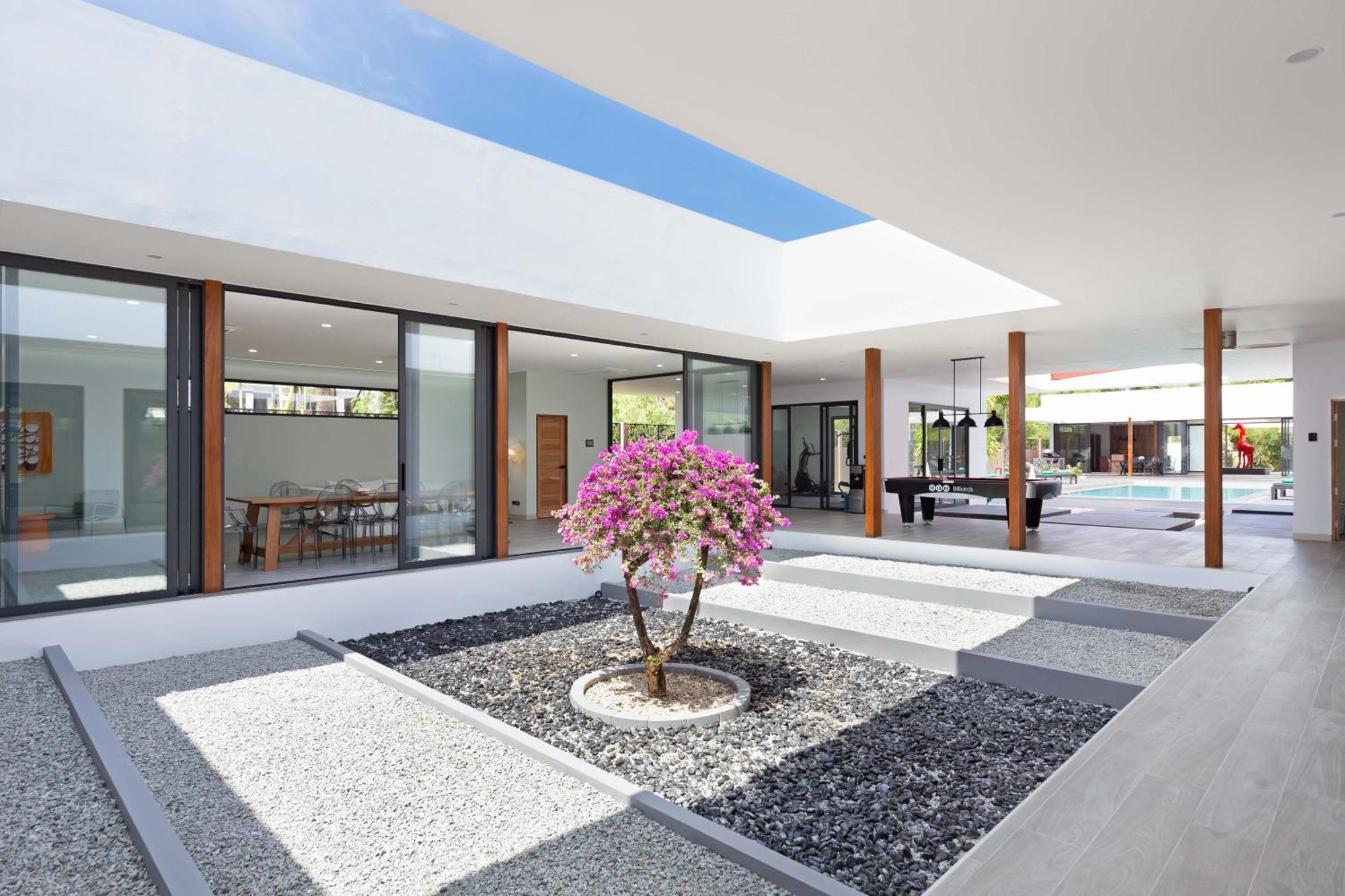 Brand-new 8br Private Pool Mystic Garden Vila *