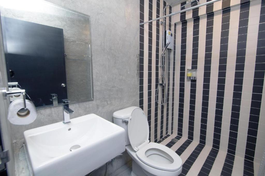 Hotel The Arbern X Bistro - Sha Extra