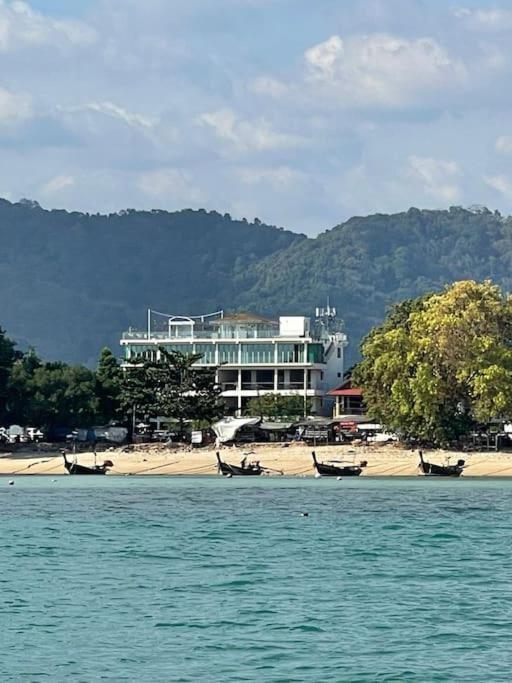 The Penthouse, Rawai
