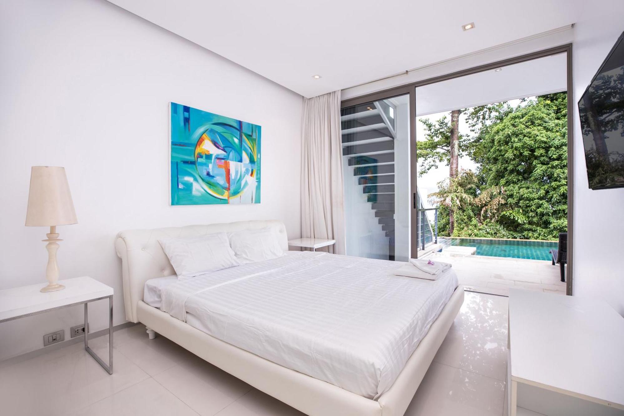 Private 3-storey Pool Atika 10, For 7, Views Of Bay Patong