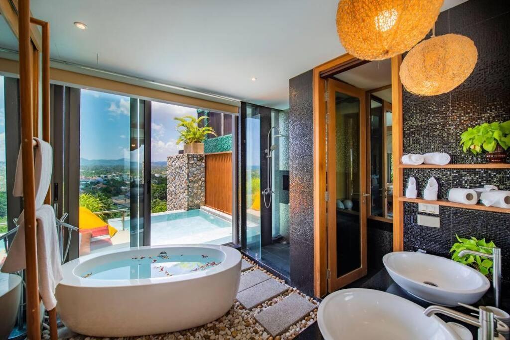 Villa Sea View Villa, Bangtao 4 Bedrooms