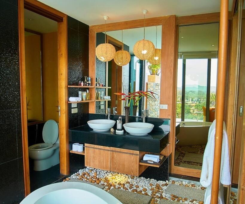 Sea View Villa, Bangtao 4 Bedrooms Villa