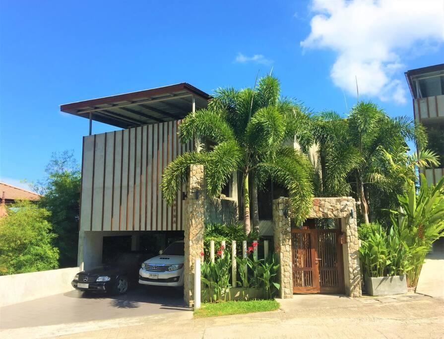 Sea View Villa, Bangtao 4 Bedrooms Villa *