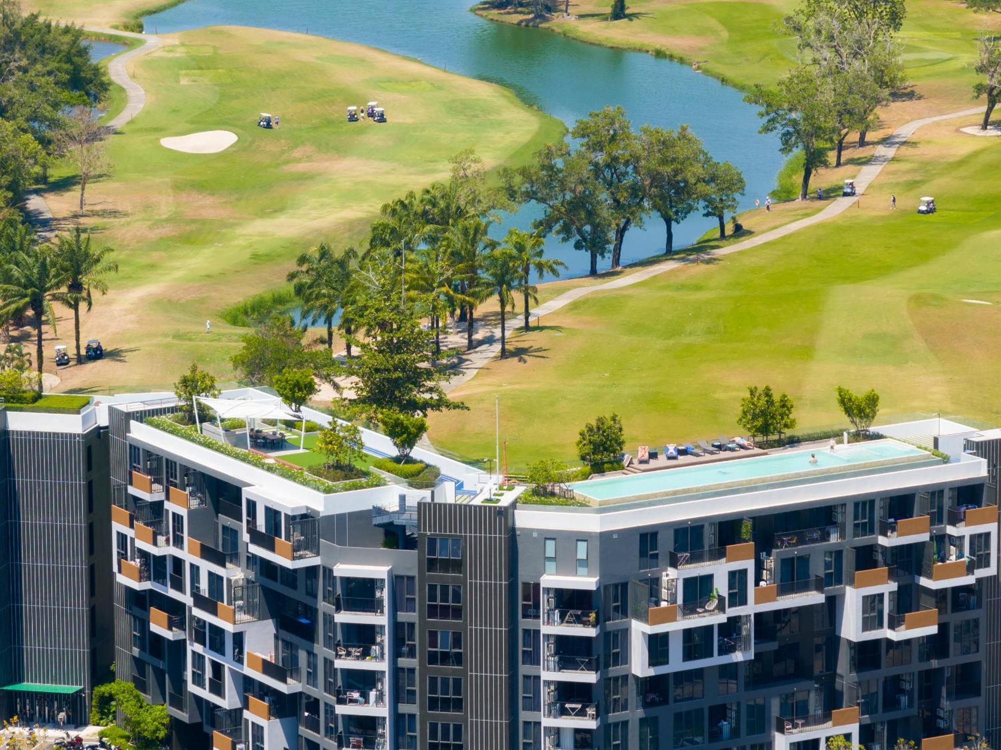 в Laguna Skypark с террасой Bang Tao Beach (Phuket)