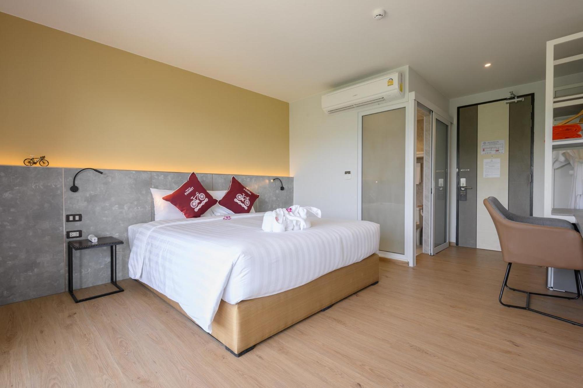 Hotel Tour De Phuket - Sha