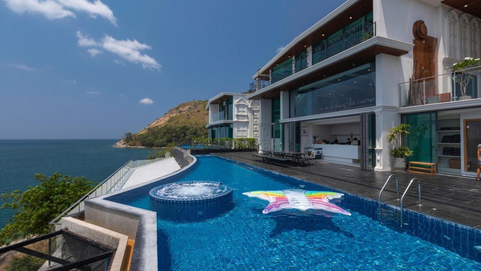 Thousand Cliffs Villa Nai Harn