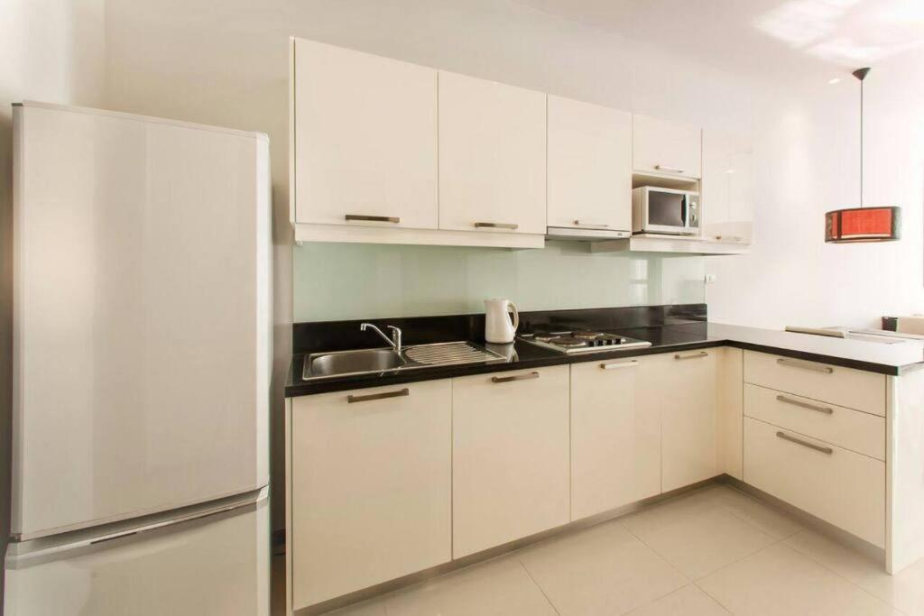 2 Living Villa *