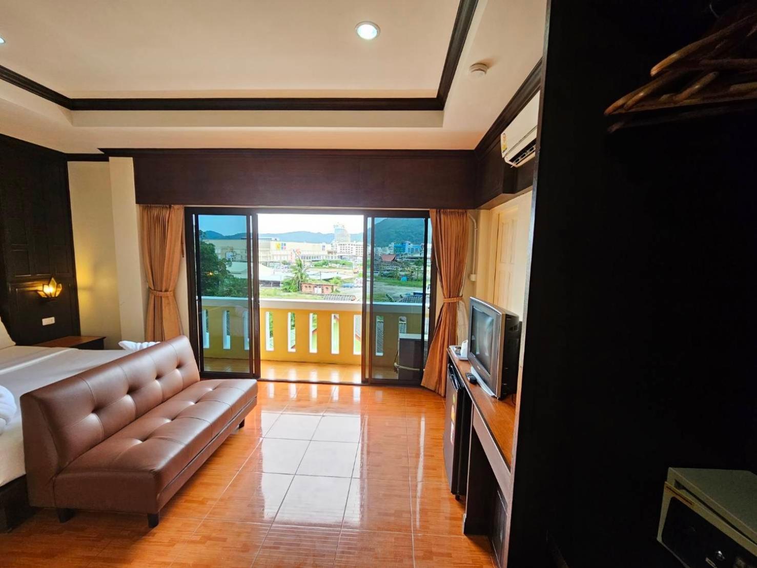 Hotel Nanai 2 Phuket 3*