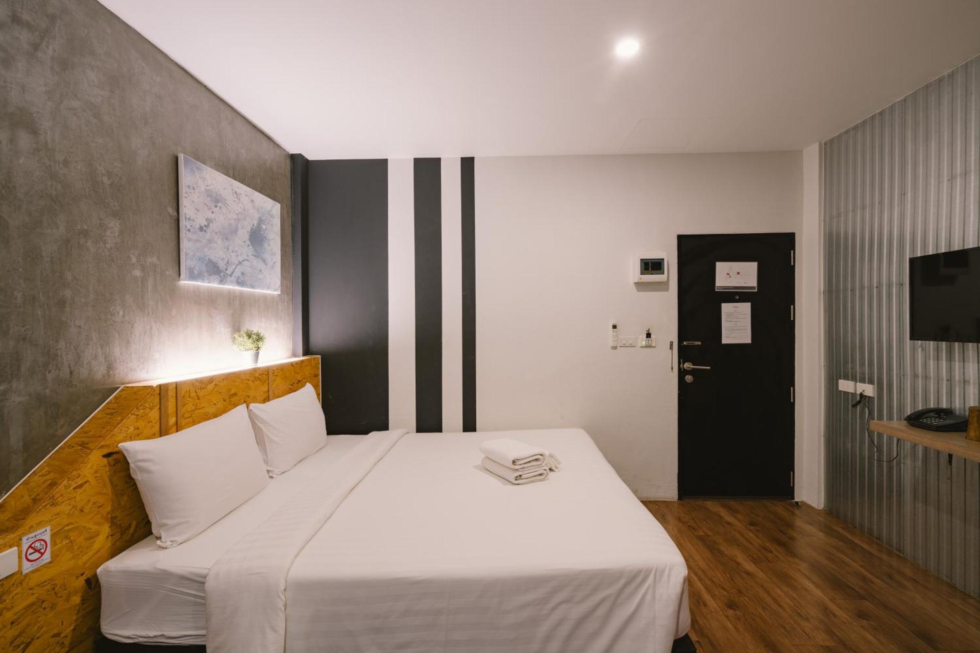 The Arbern X Bistro - Sha Extra Hotel