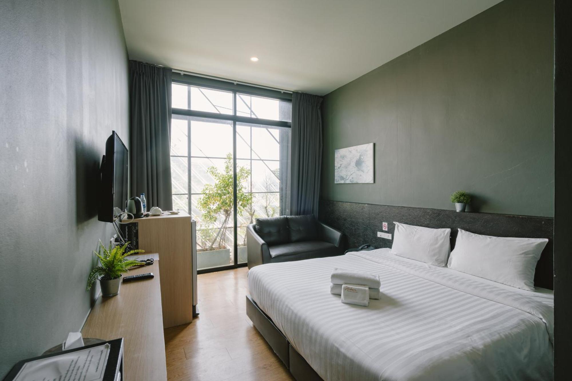 The Arbern X Bistro - Sha Extra Hotel Phuket