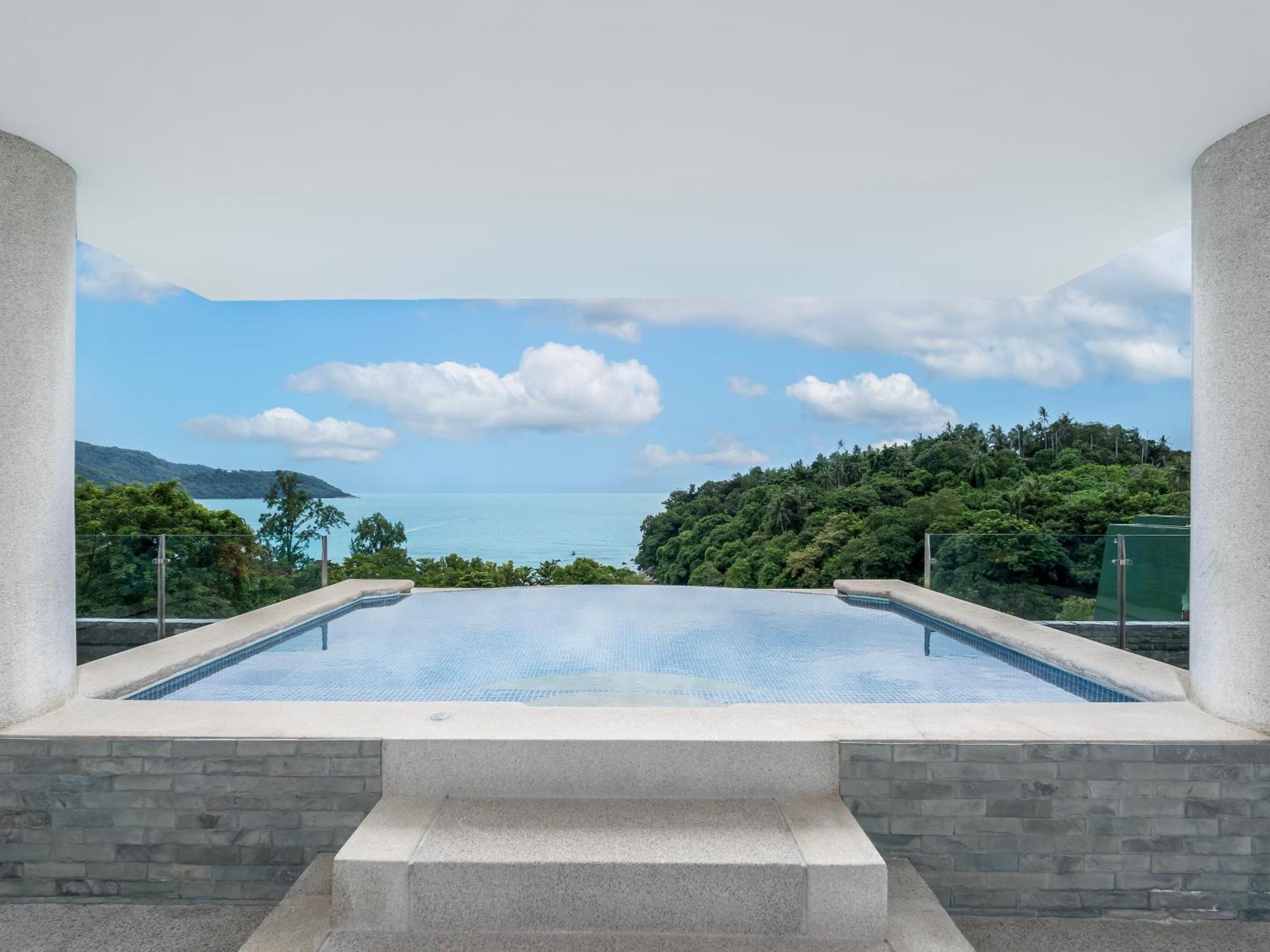 The Blue Bay Experience * Kata Beach (Phuket)