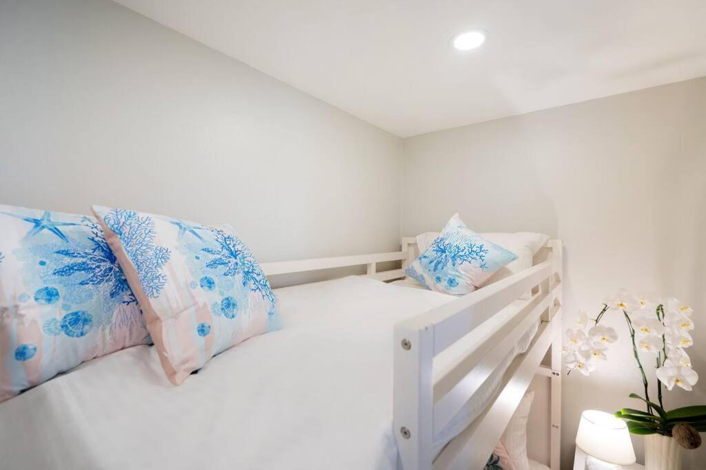 2-bedrooms Near N *