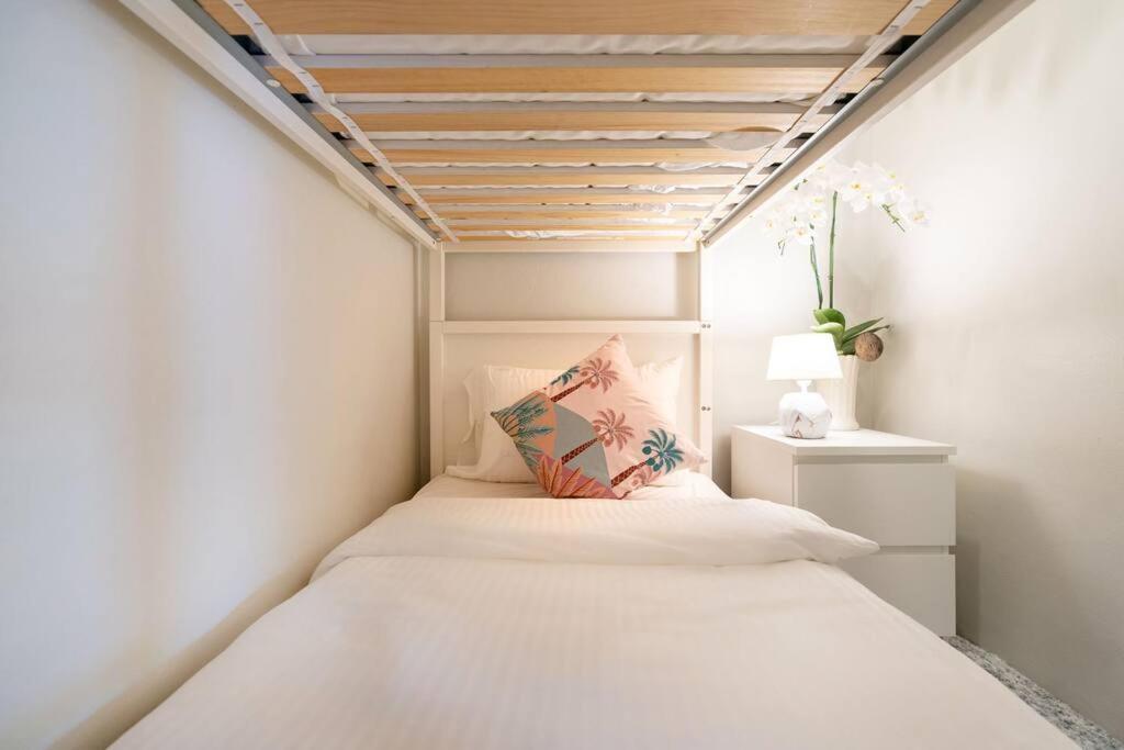 2-bedrooms Near N