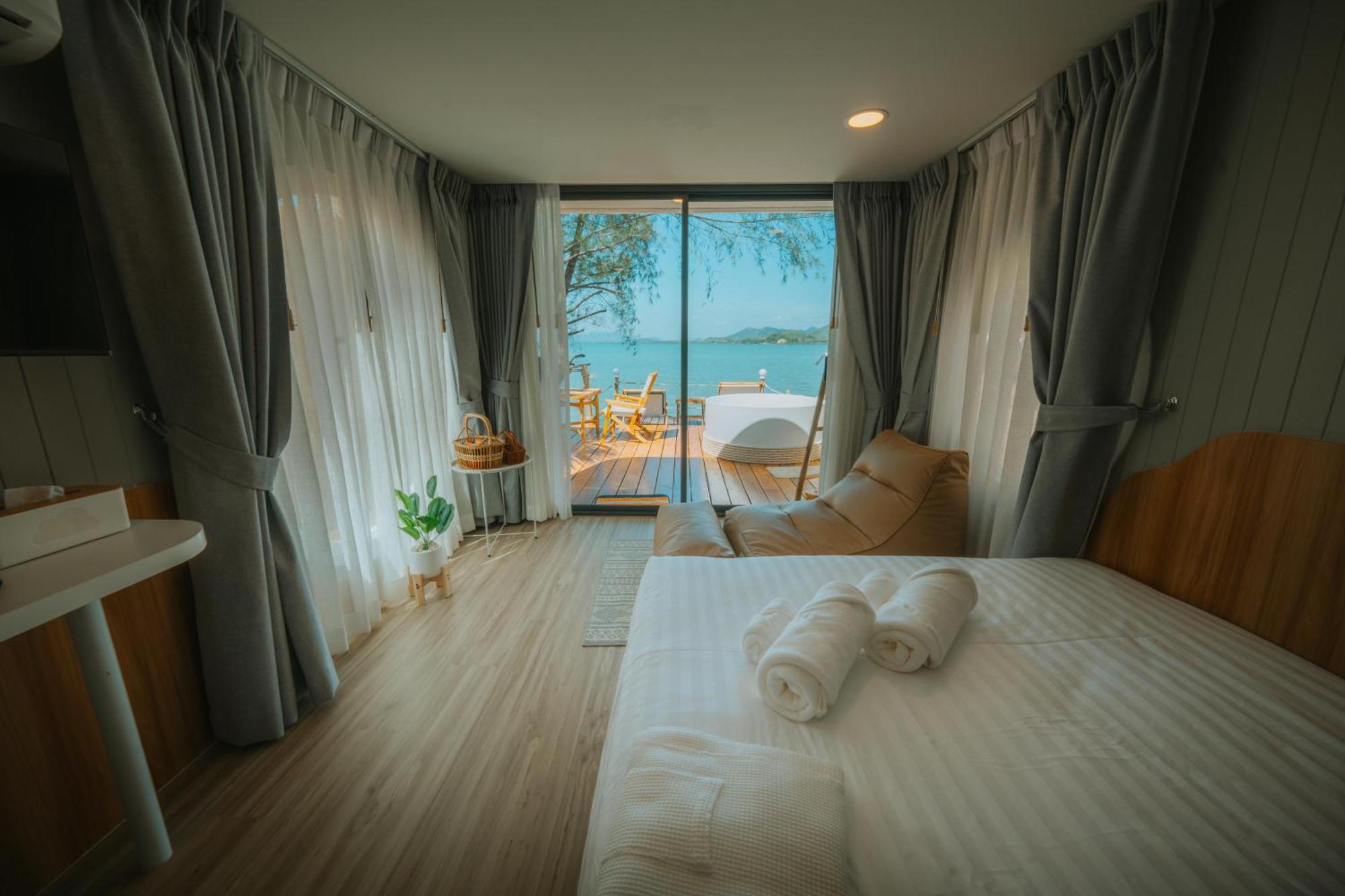 Sea Sky Front Phuket