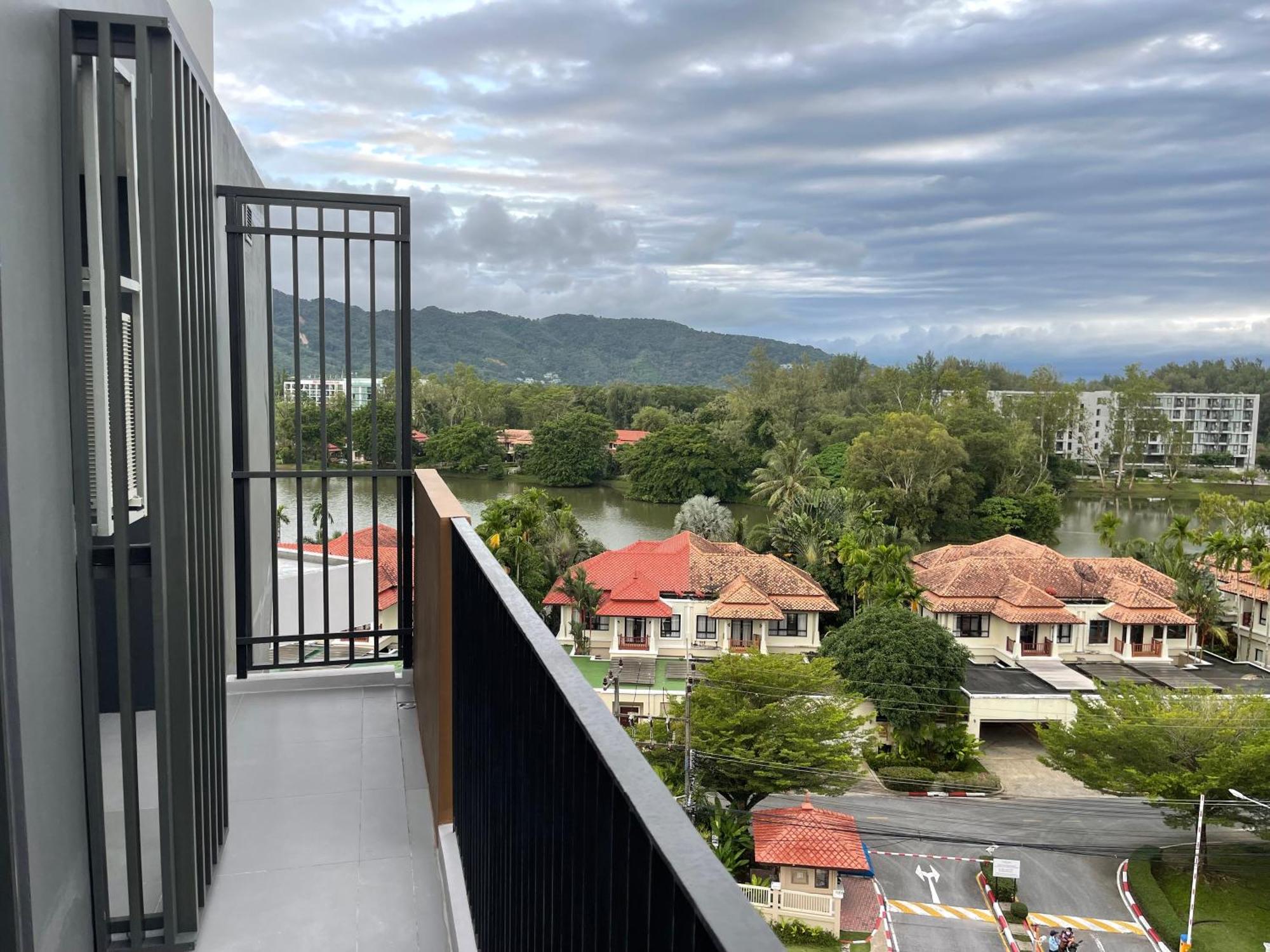 Appartement Laguna Skypark вид на горы и озера три 25 метровых бассейна на крыше, 500 мбит интернет, все верхние 6 и 7 этажи Bang Tao Beach (Phuket)