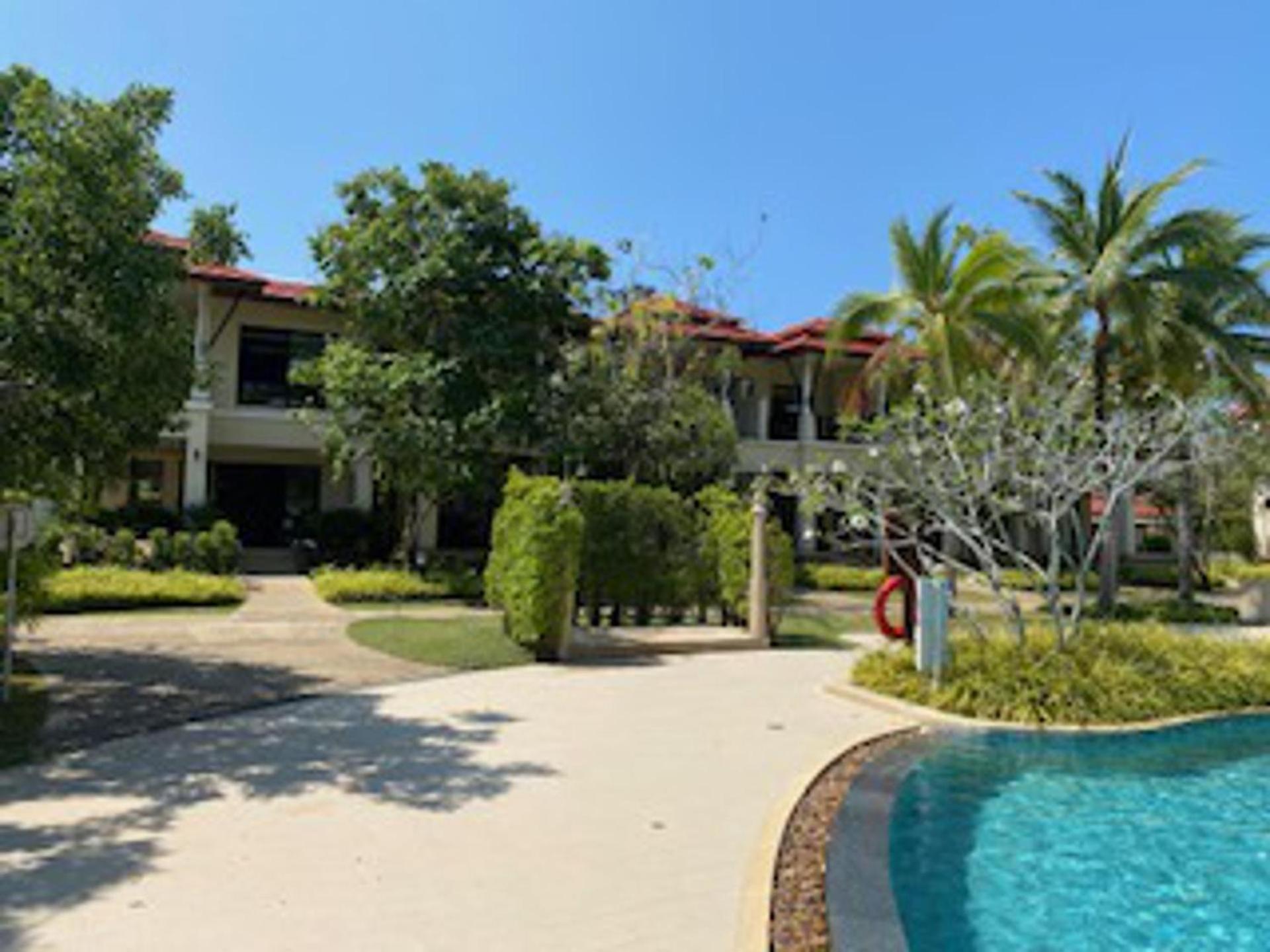 Poolside Luxury Laguna 2-bed In Cherngtalay Villa *