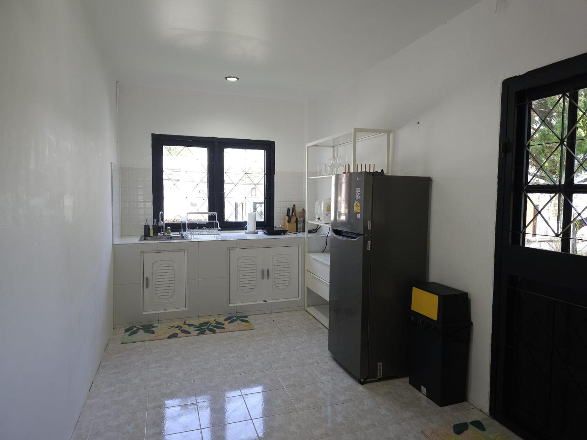 Lovely 2-bedroom With Pool *