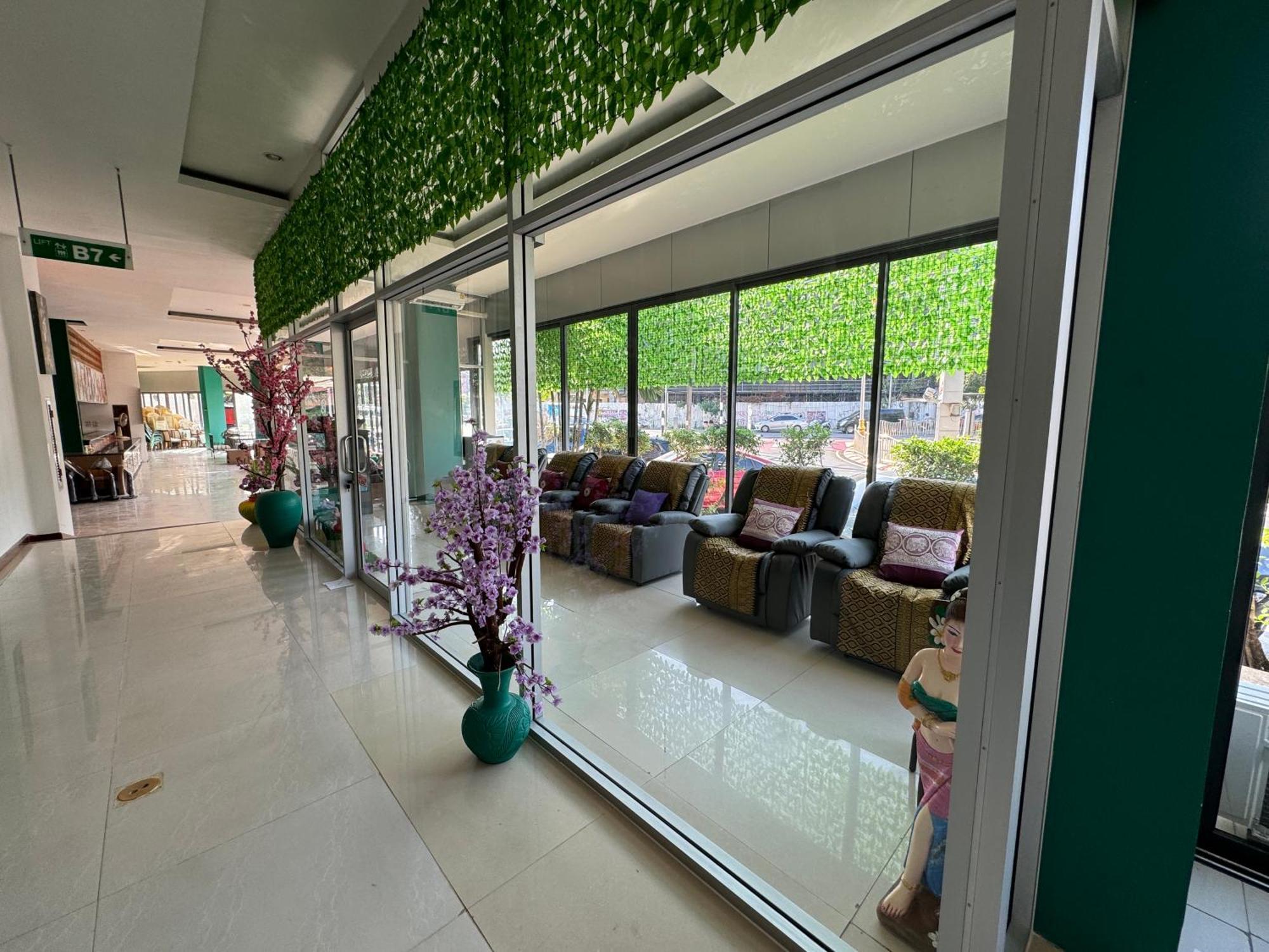 Hotel Zephyr Grand Patong