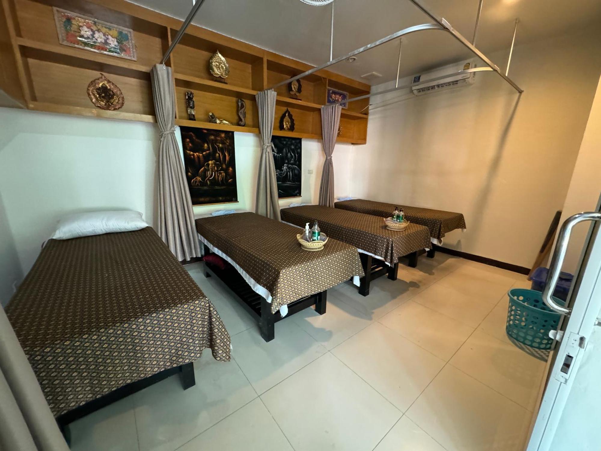 Hotel Zephyr Grand