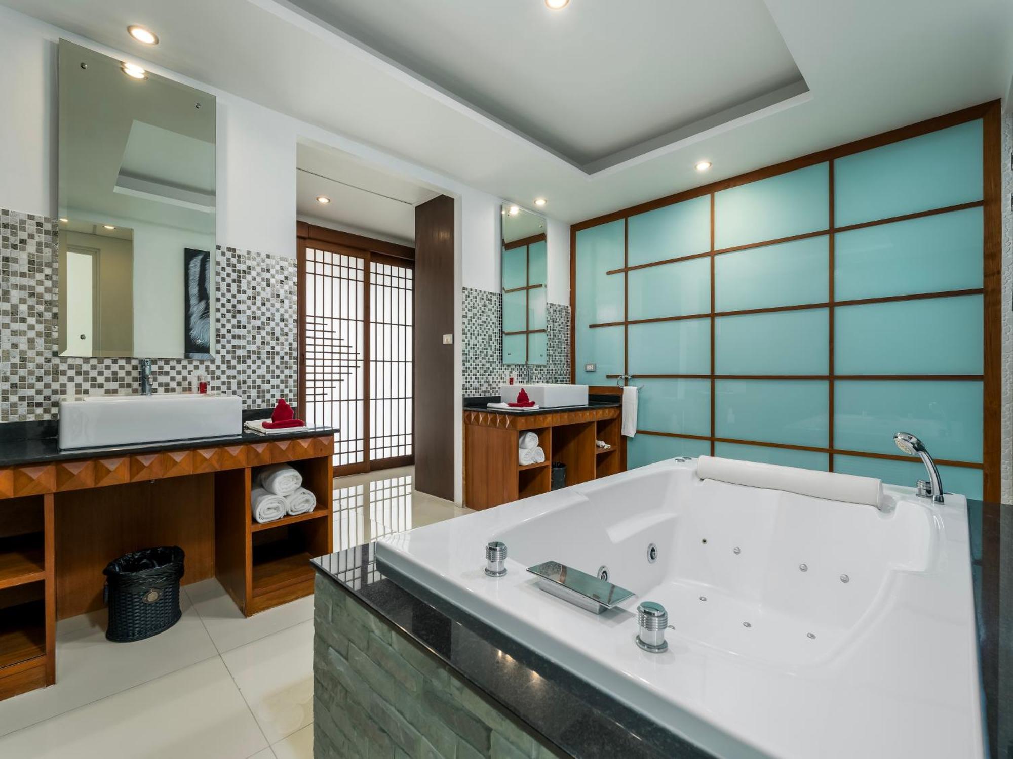 The Blue Bay Experience Apartment Kata Beach (Phuket)