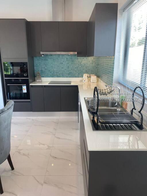 Costa Lota Villa, Brand New, 3 Bedroom, In Rawai V35 Villa