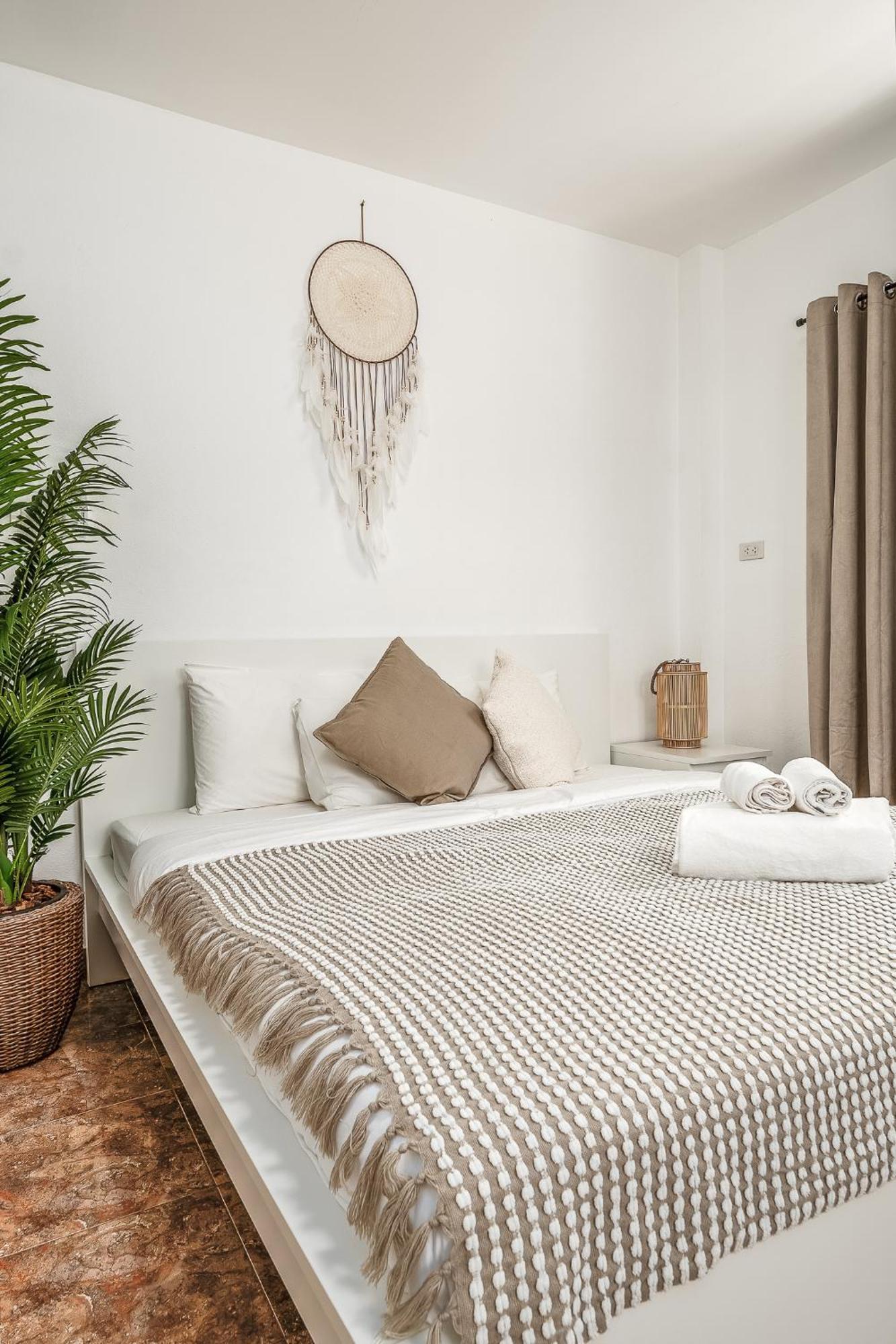 Nai Harn 2 Bdr Villa Rawai
