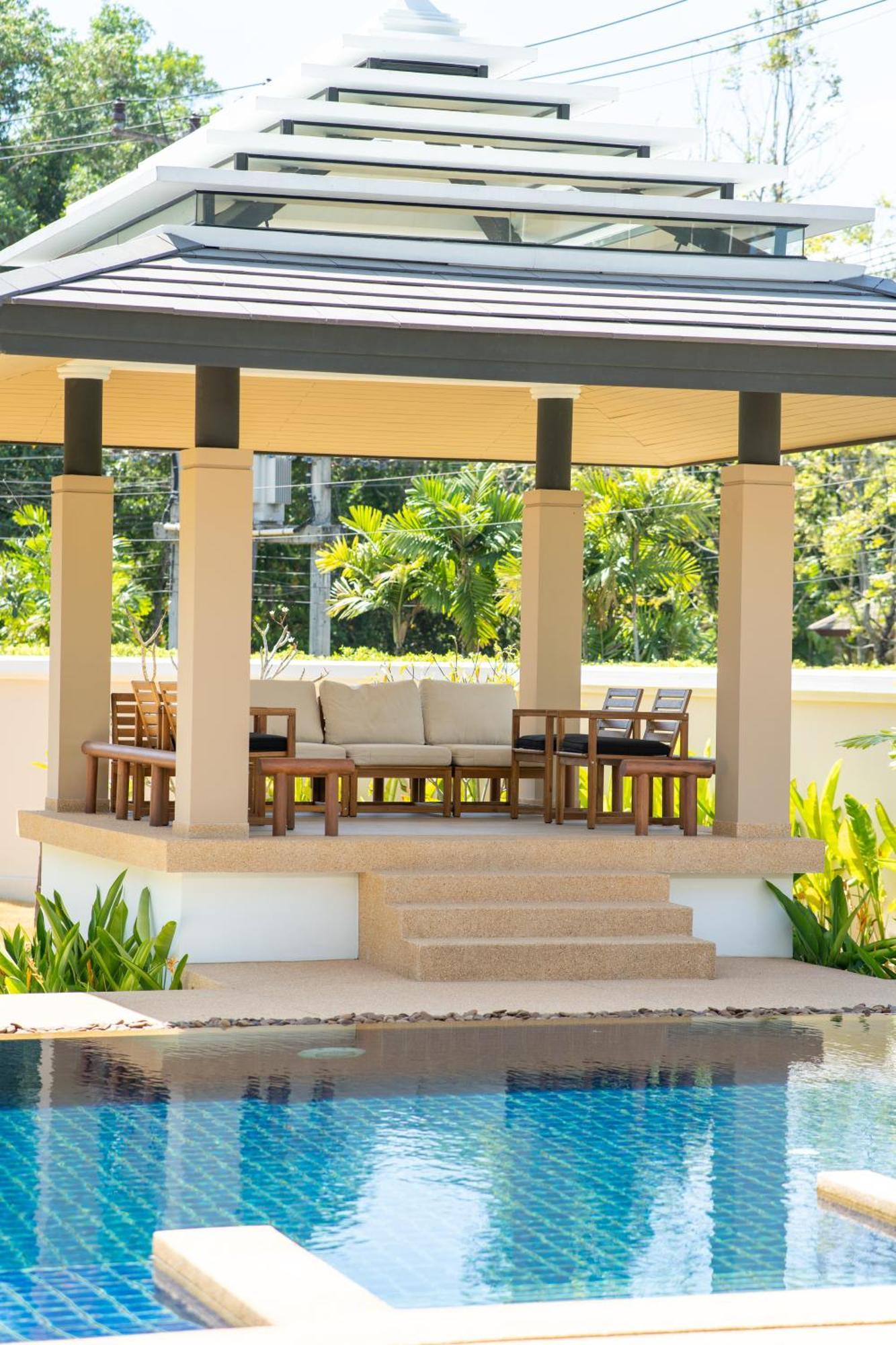 Villa 5 Bdr 18 Meter Pool In Laguna *