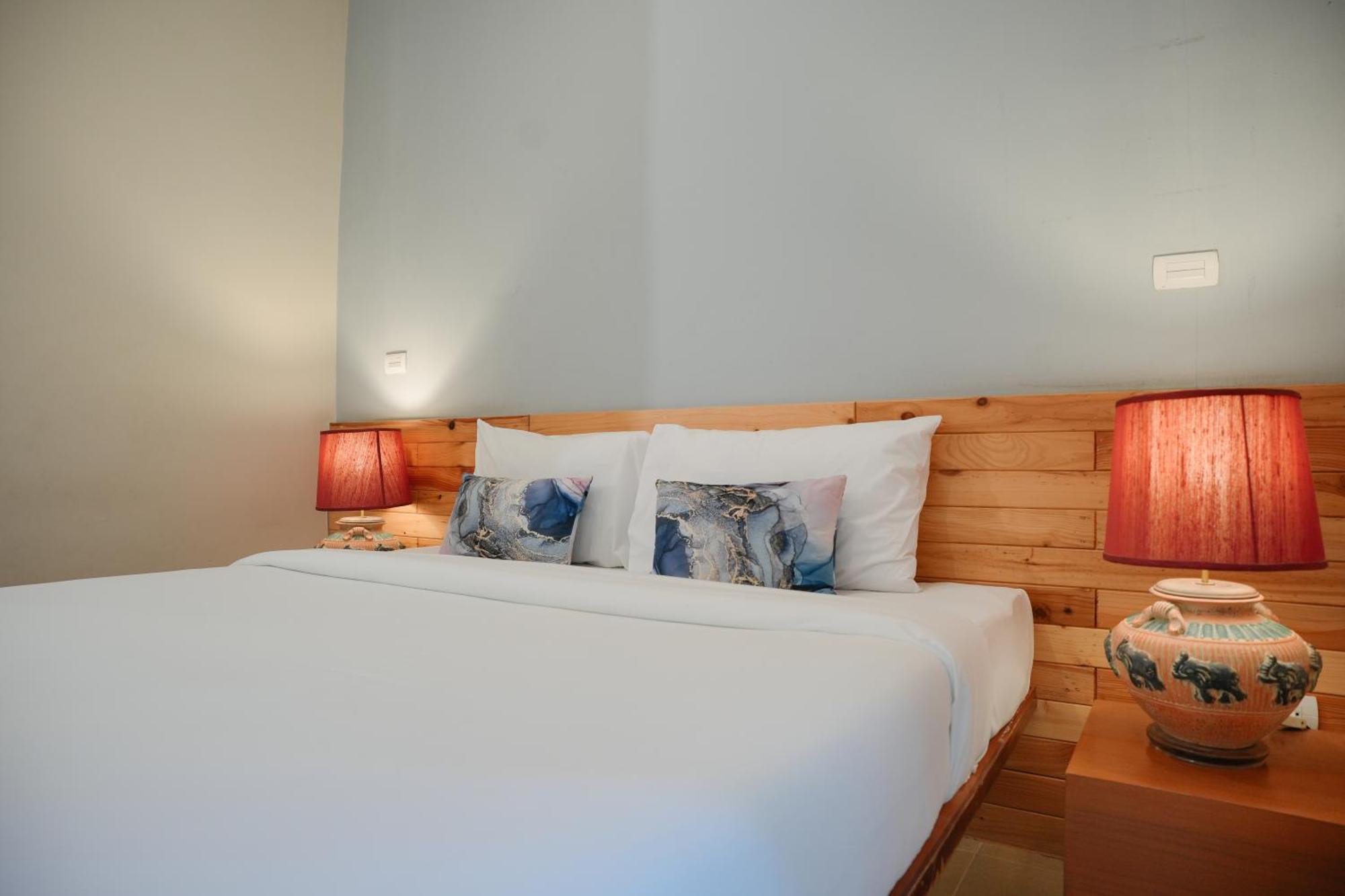 Nonnee Phuket Hostel *